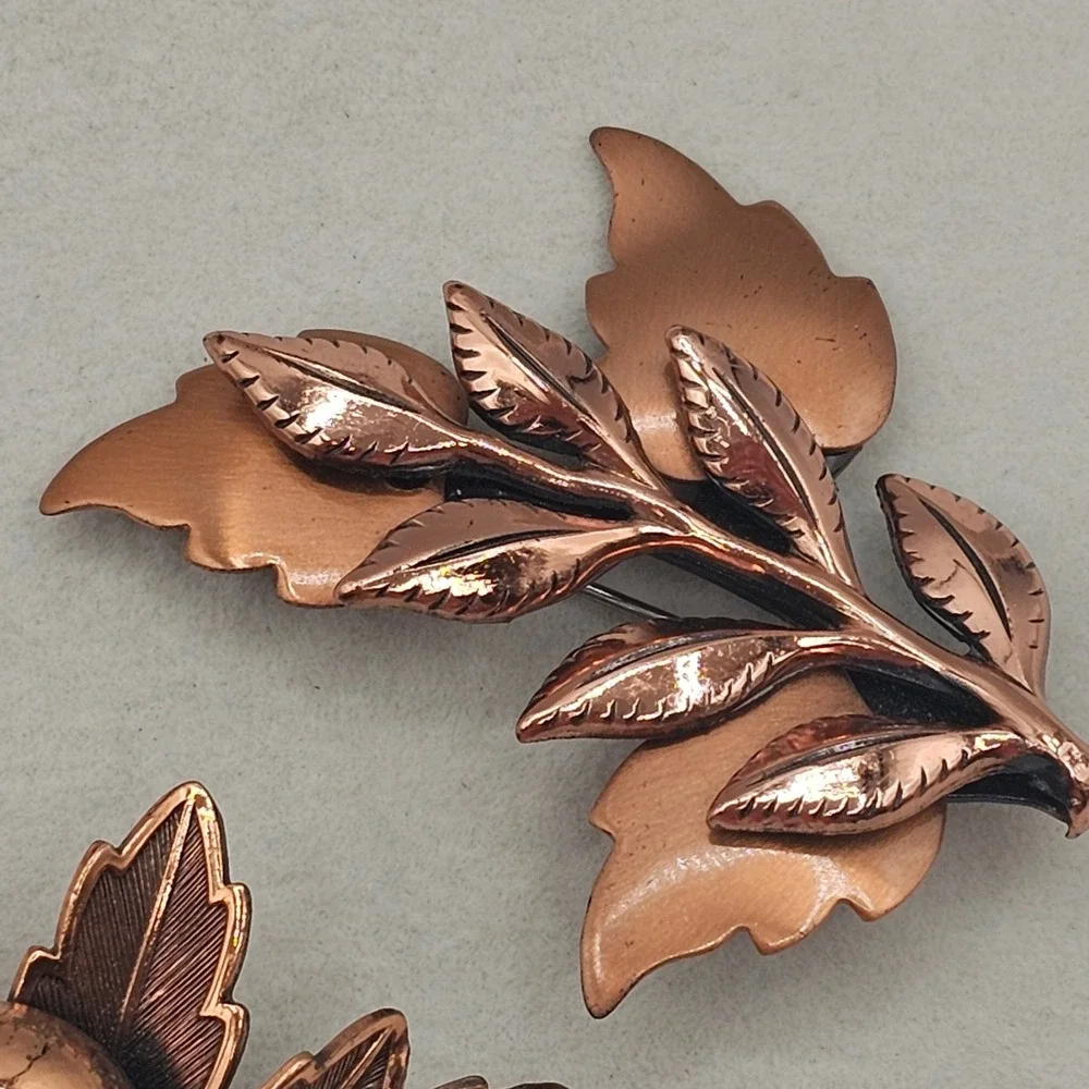 Vintage Copper Brooch Pins 2pc Leaf Botanical MCM Renoir Copper Bell